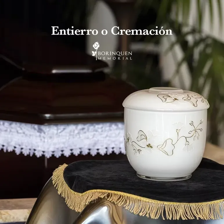 Urnas o jardín de crematorio